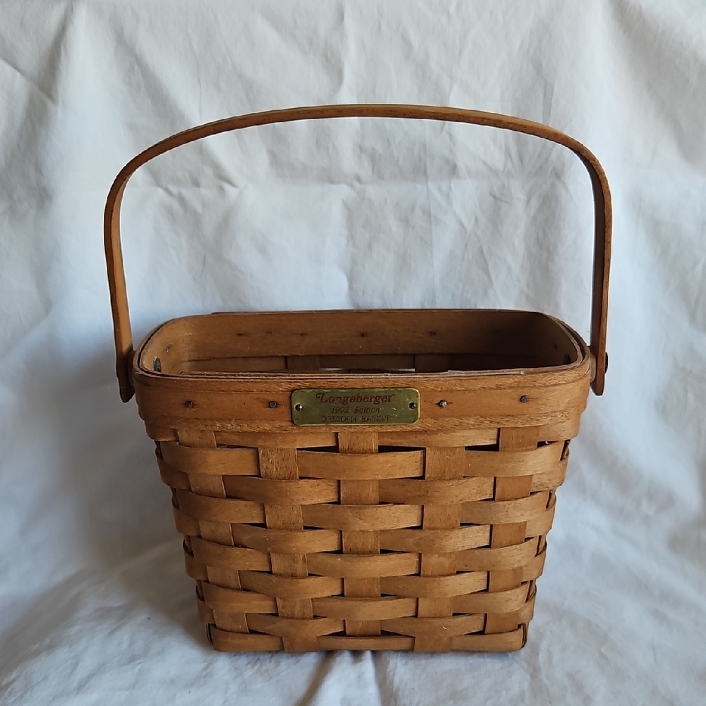 Longaberger 1992 Vintage Hand Woven Basket